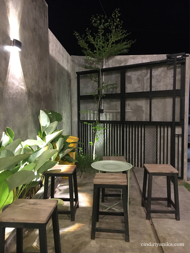 Floe Coffee and Space Ngawi