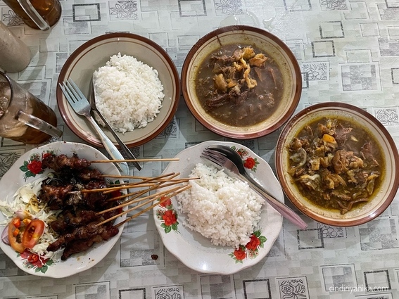 Sate Kambing Pak Pur