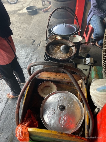 Sate Kambing Pak Pur