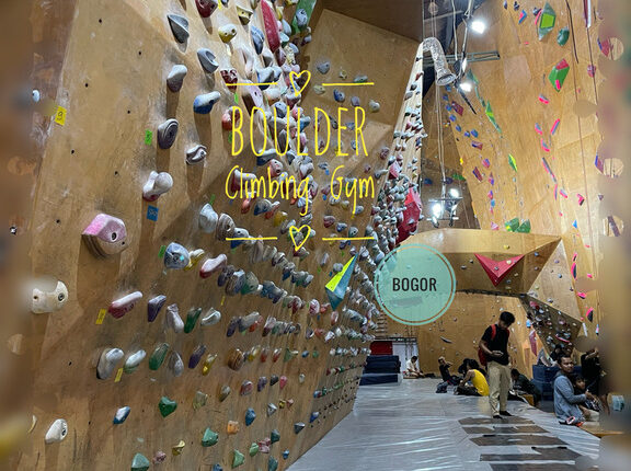 Boulder Climbing Gym